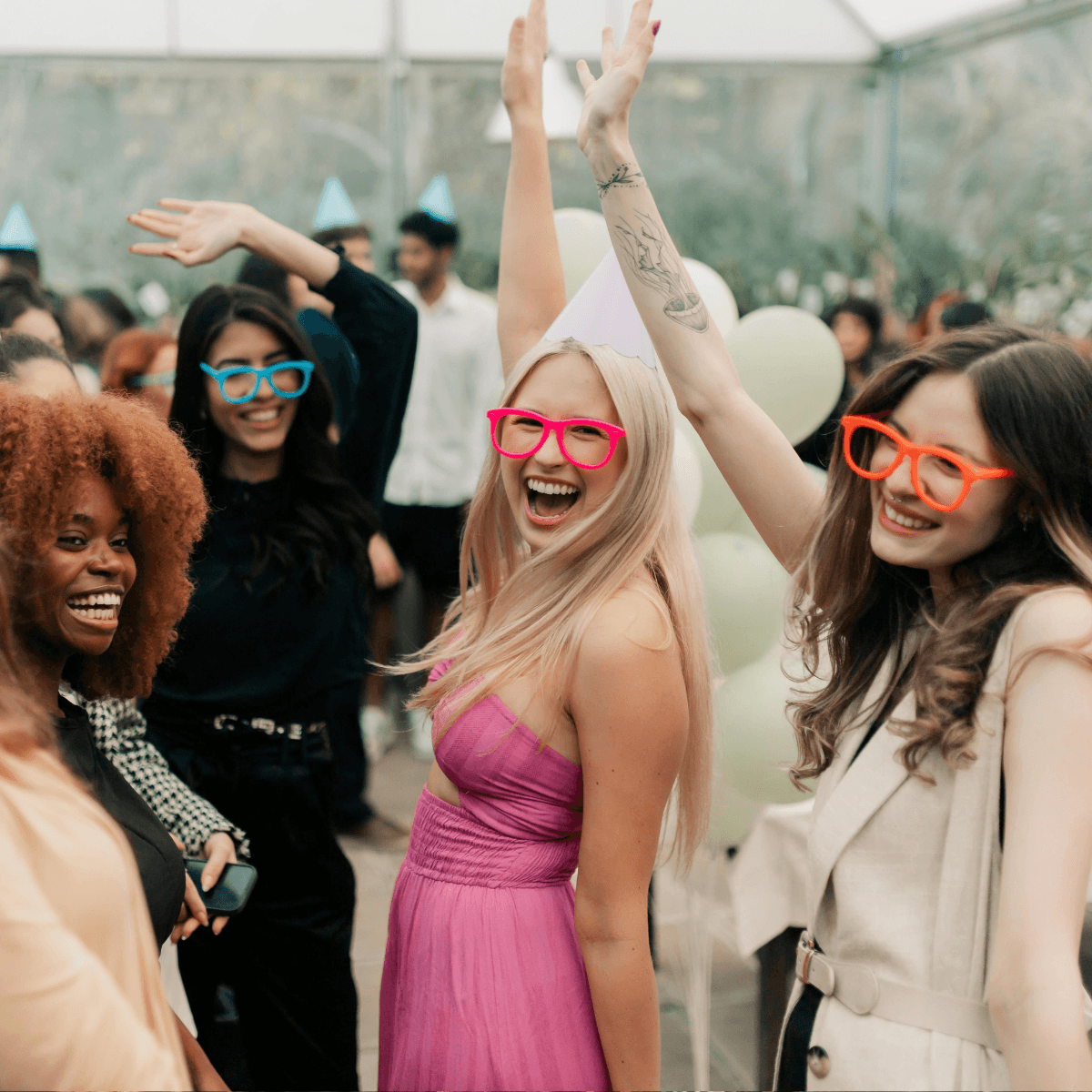 Best 00s Playlist (100+ Party & Club Classics) – 2026