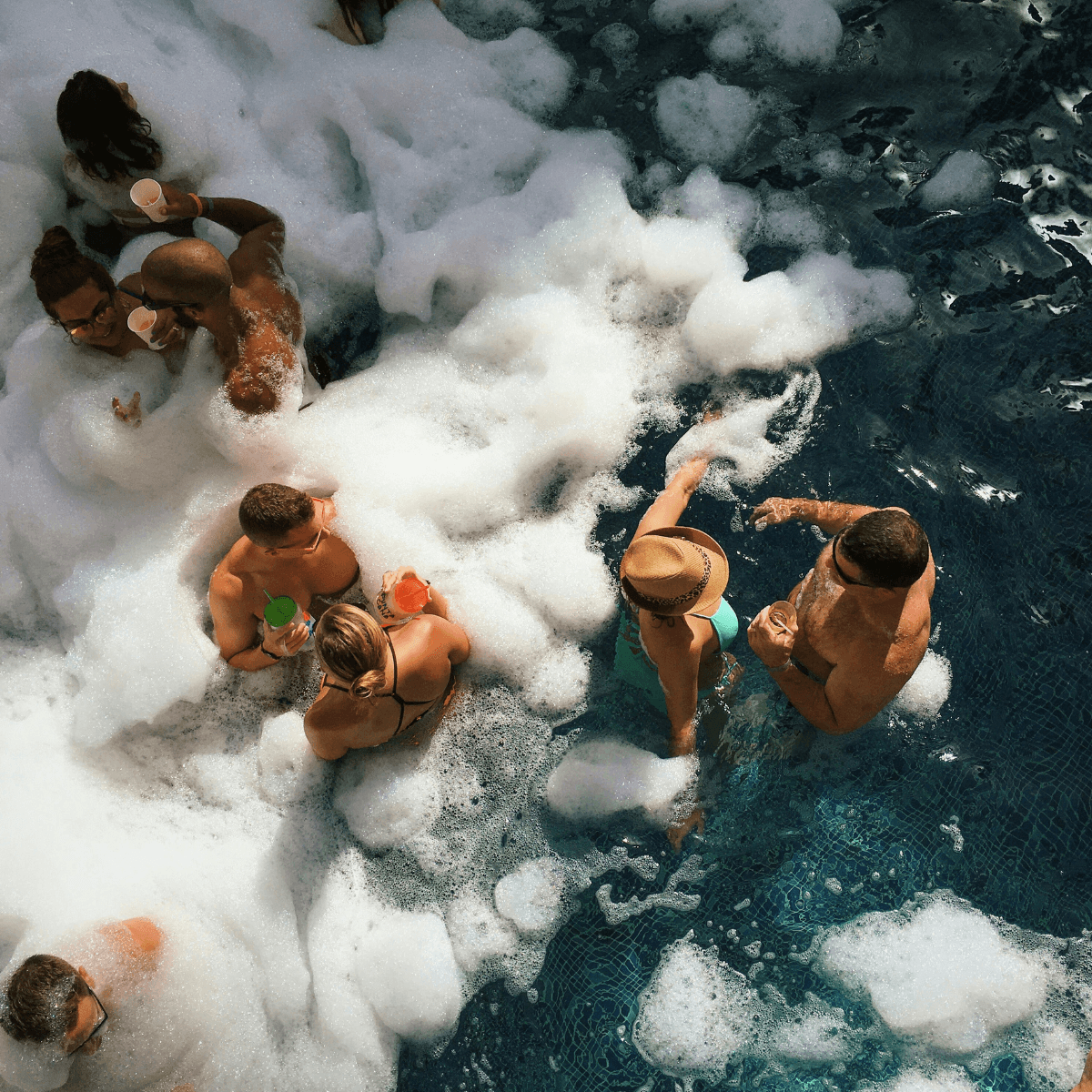Best Summer Playlist (100+ Feel-Good Songs) – 2026
