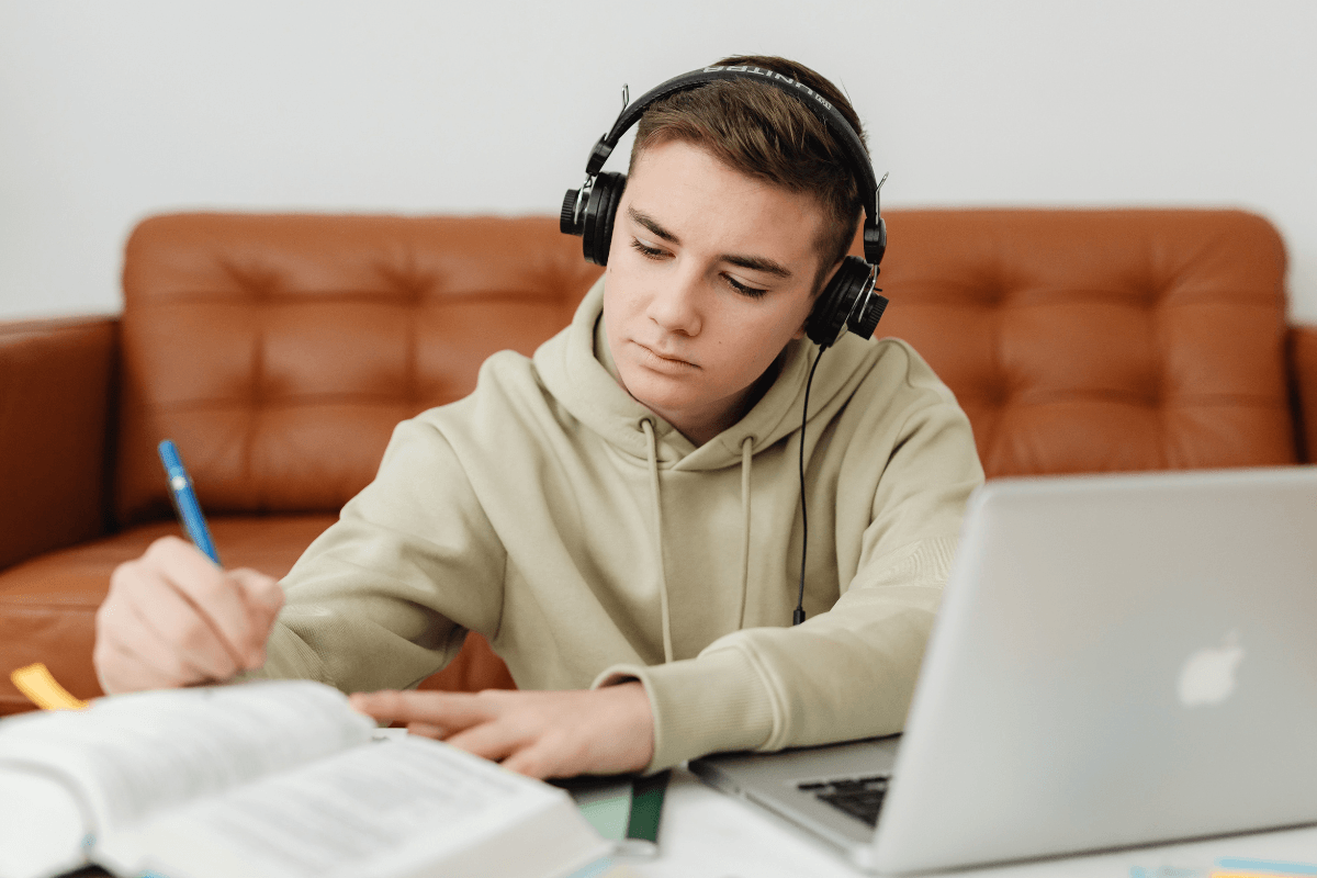 Revision Sessions with Silent Disco: Focus Without Distraction