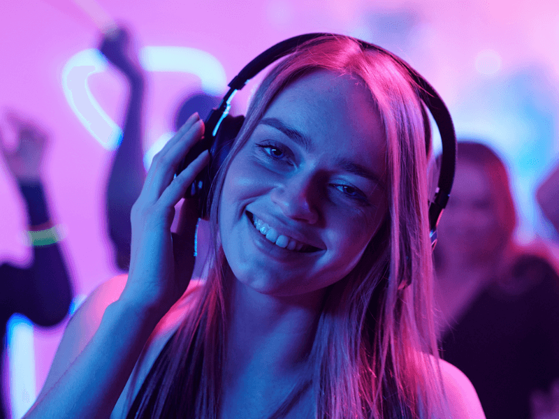 Does Everyone Listen to the Same Song at a Silent Disco?