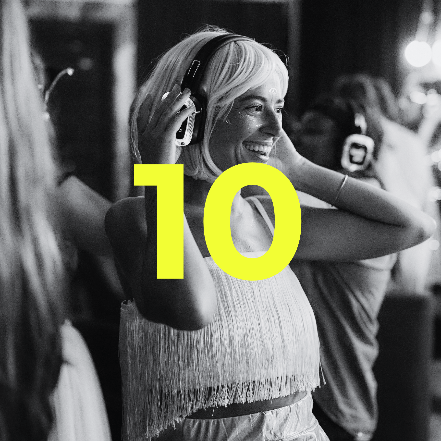 10 Headsets + 1 Playlist Package