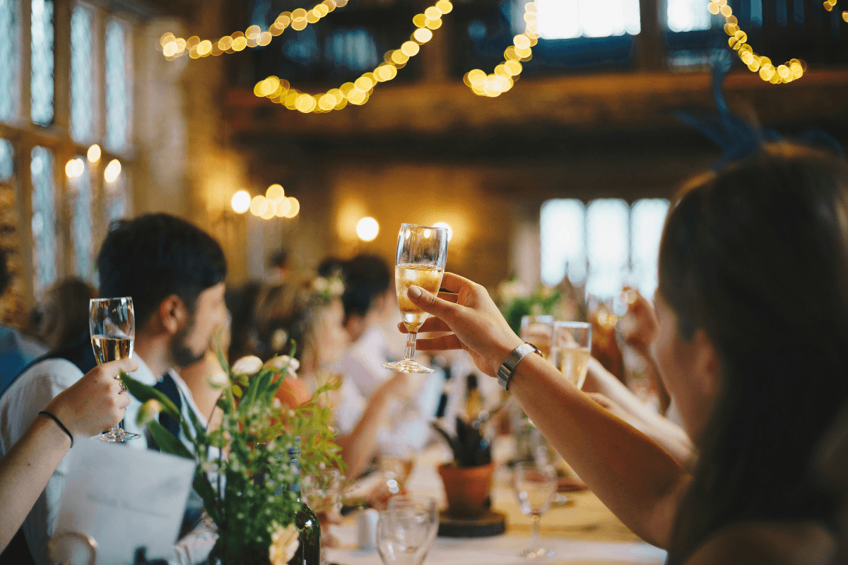 The Best Wedding Dinner Playlist in 2026 (Free on Spotify)